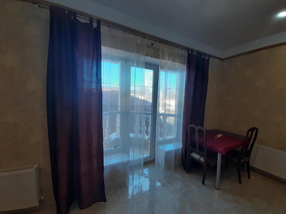 Аппартаменты С Балконом Apartment Odesa Exterior foto