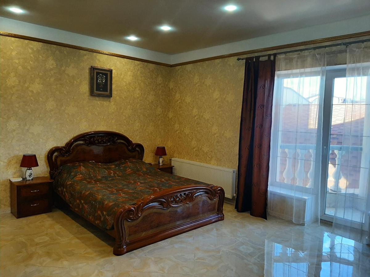 Аппартаменты С Балконом Apartment Odesa Exterior foto